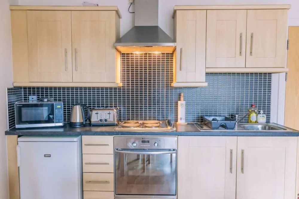 2 Bedroom Apartment Near City Centre