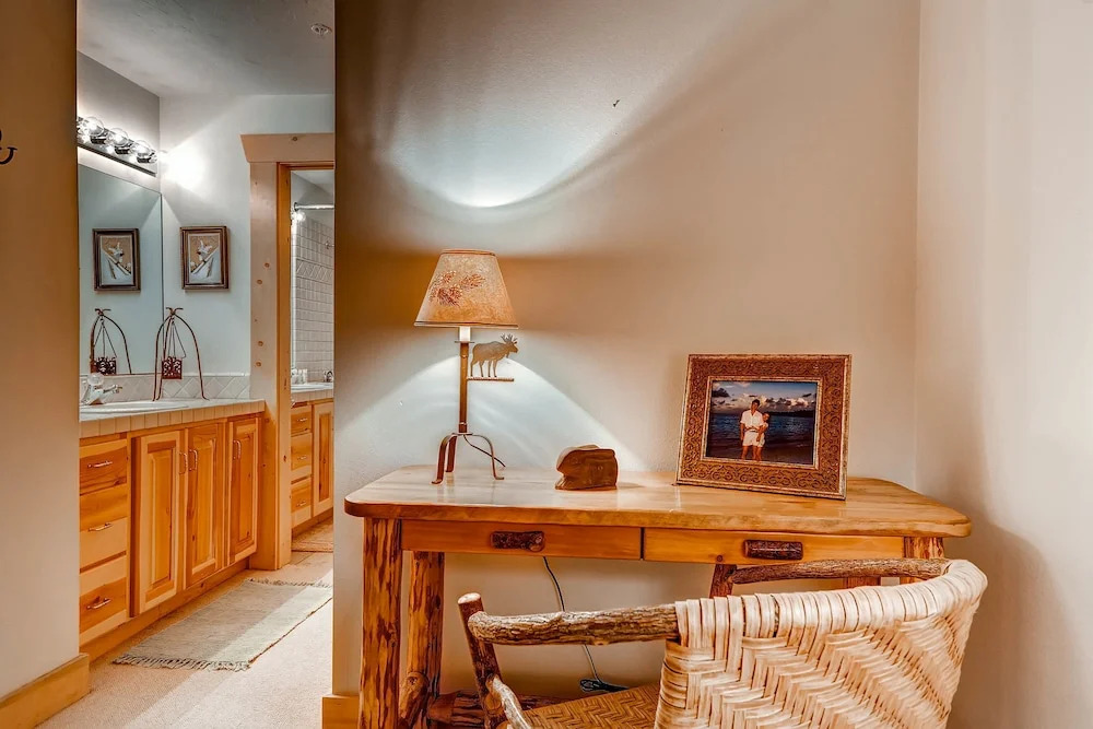 Black Bear Lodge