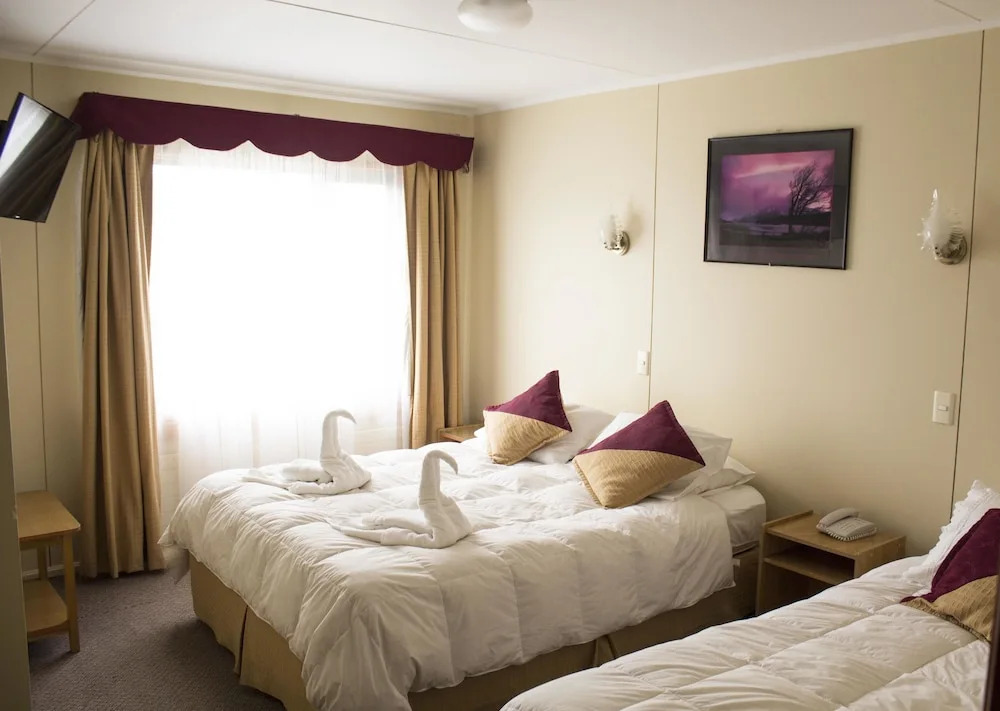 HOTEL GLACIARES