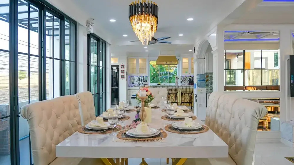 Pattaya Villa w/bathtub - Exquisite Pool Villa I