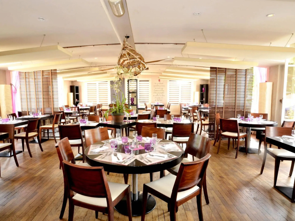 LOGIS Hôtel & Restaurant - Les Bords de Seine