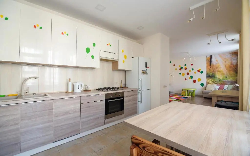 Colored balloons - 3 bedrooms, 3 bathrooms, equipped large apartments