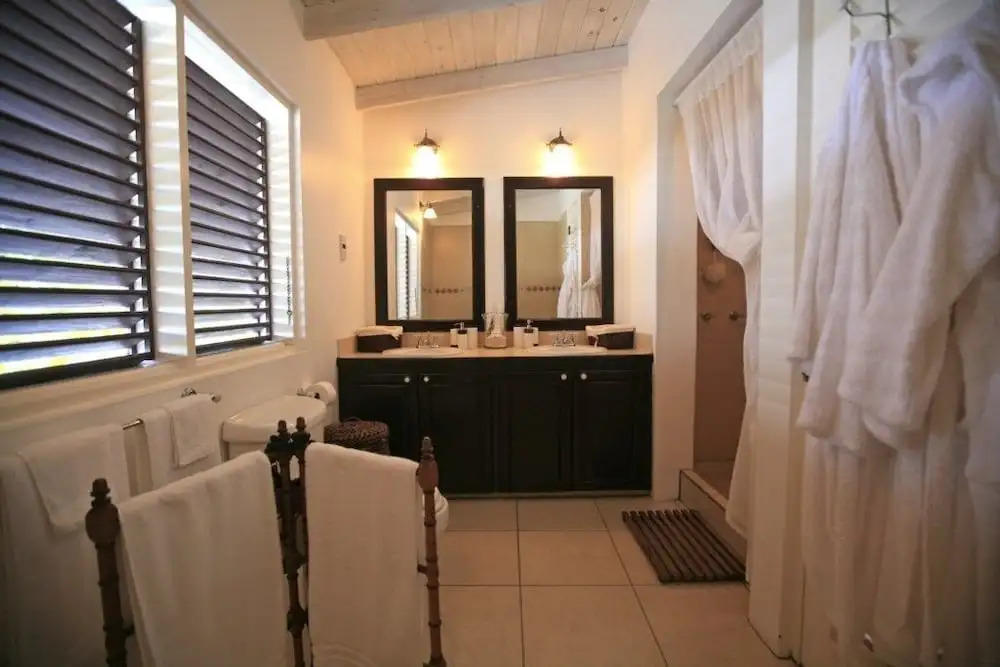 Villa Kessi - Beautiful Caribbean Style Family Villa 3 Bedroom Villa by RedAwning
