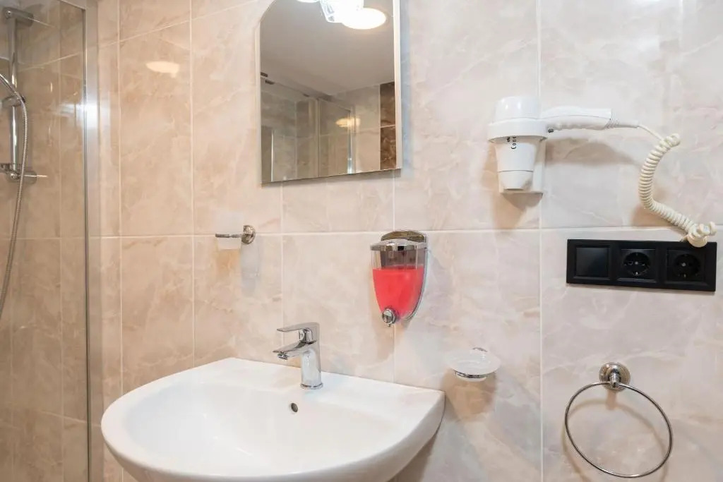 BLUE MARMARA SUITES