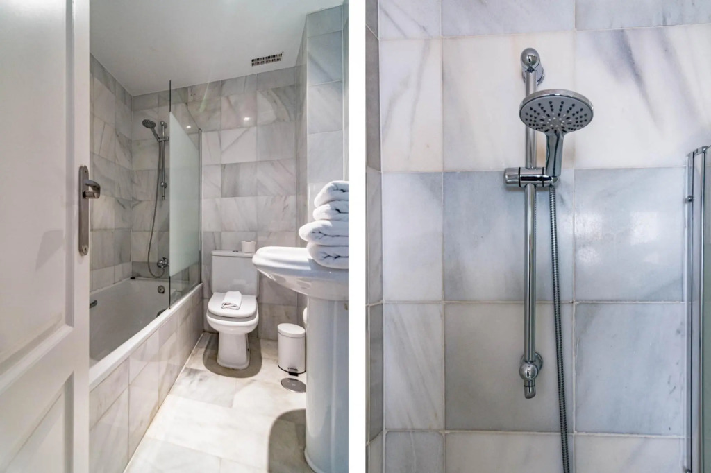 PR20 - Beach front flat Puerto Banus