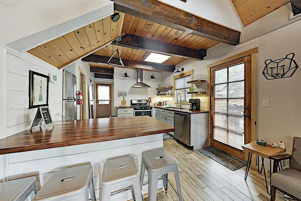 604spruc 2 Bedroom Home