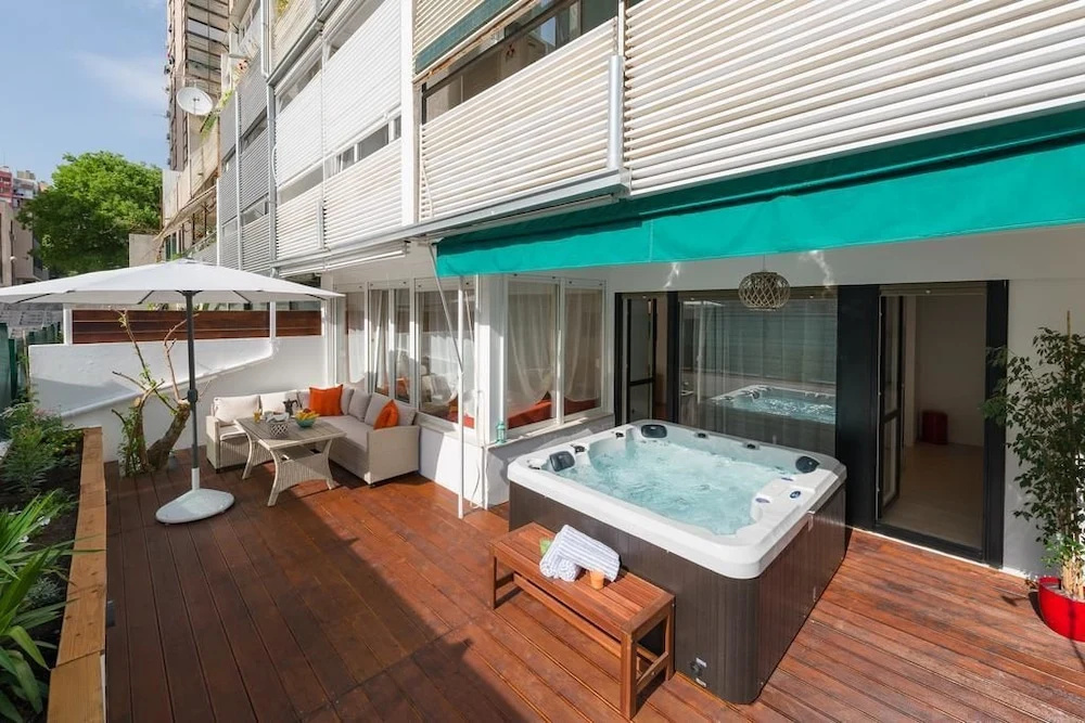 Exclusive apartment Bugenvila