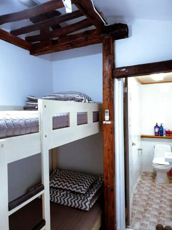 Guesthouse Party-Free Pub - Hostel