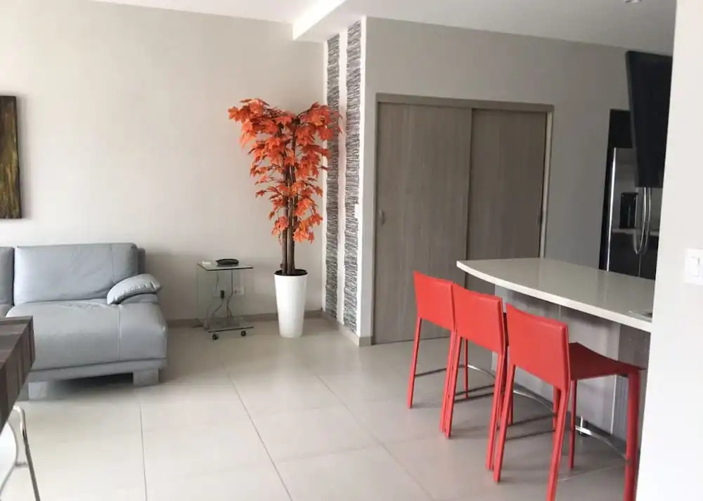 Jaco Bay Apt Overlooking Ocean and Pool