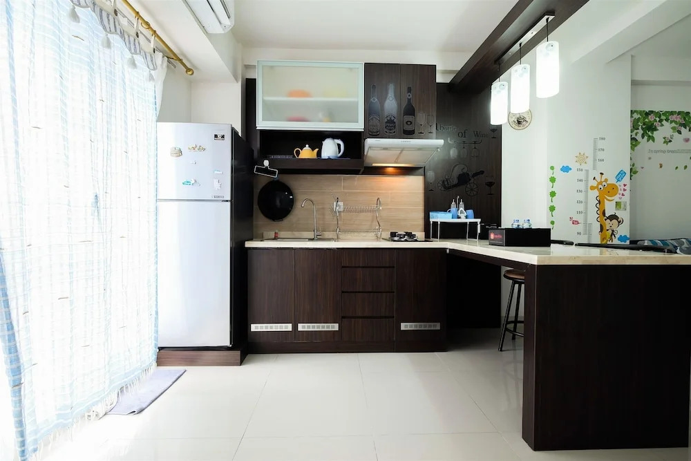 Spacious 1Br the Oak Apartment Near Kelapa Gading