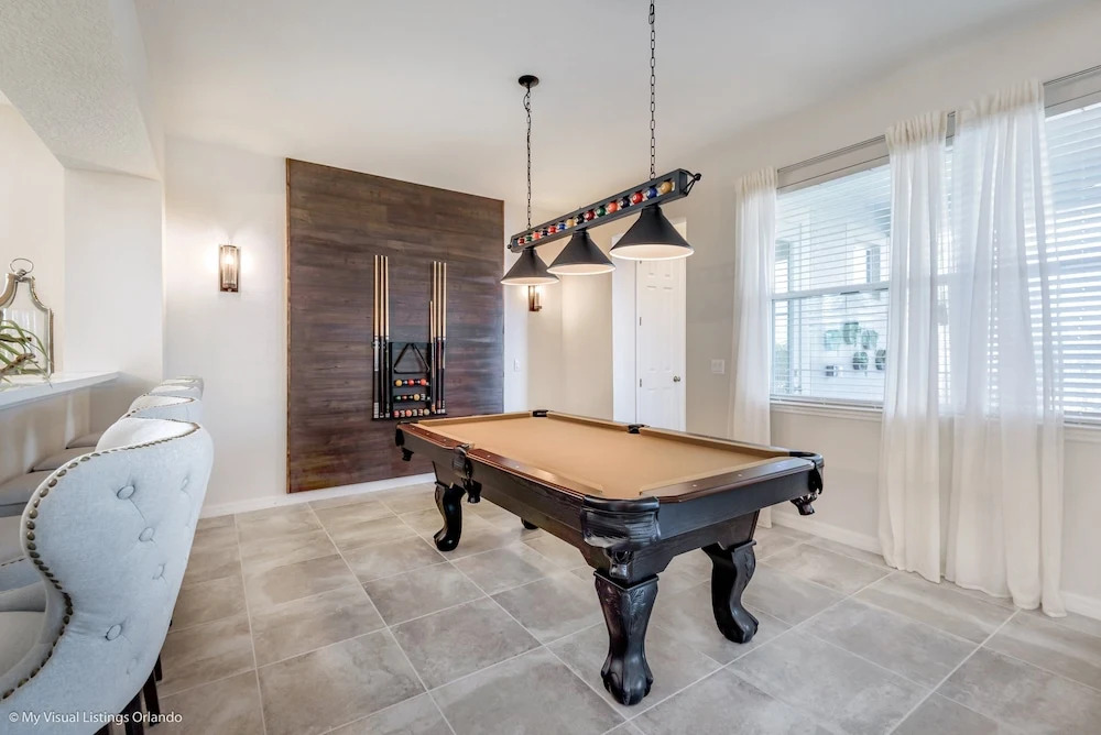 Exquisite 9bed 6.5ba Villa