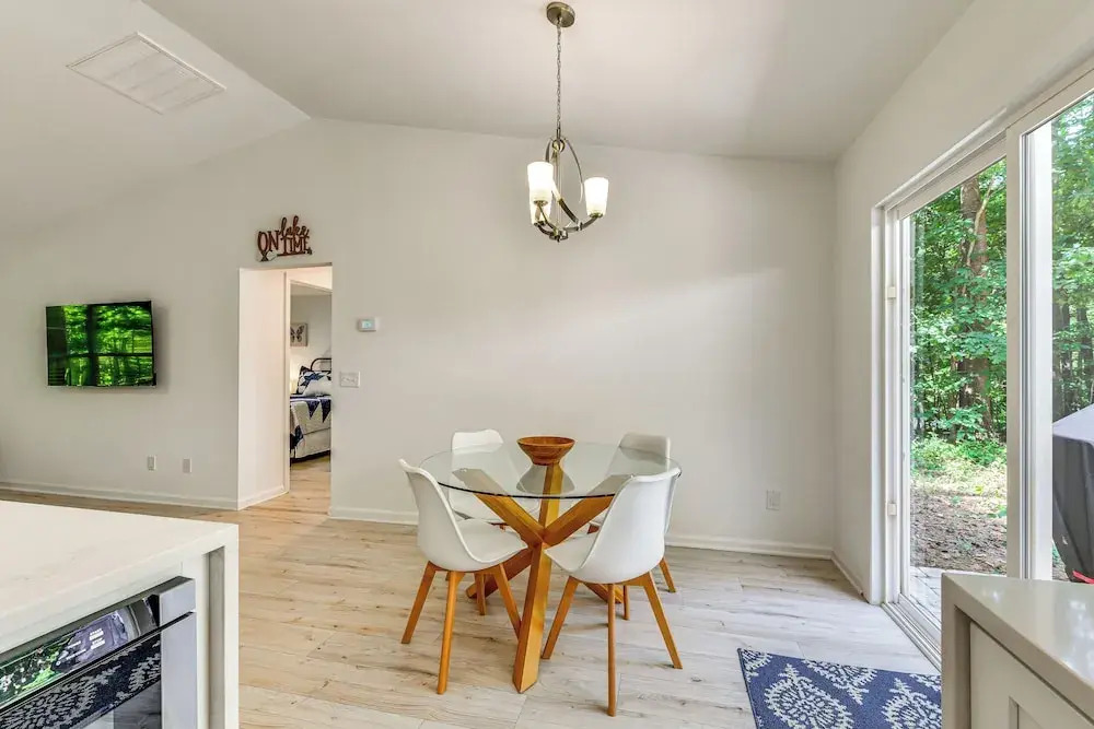 Mooresville Retreat w/ Patio, 1 Mi to Lake Norman!