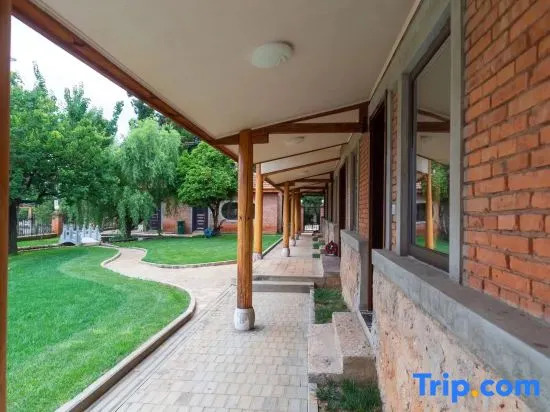 Xundian Guixiangting Leisure Courtyard Homestay
