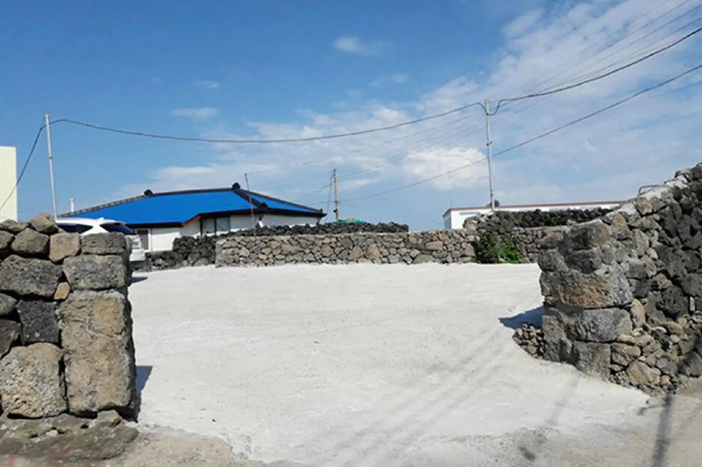 Jeju Woljeong-ri-ae Pension