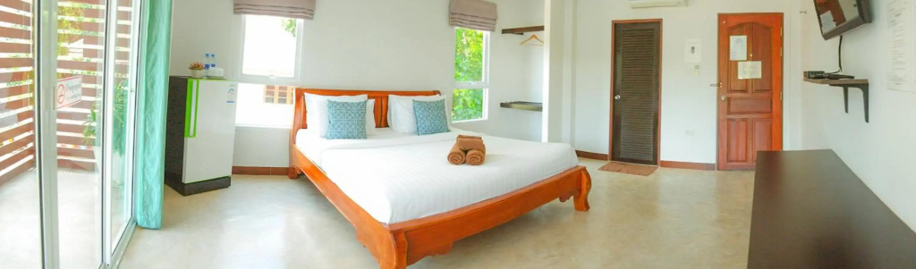 Baan i Talay Chumphon บ้านไอทะเลชุมพร