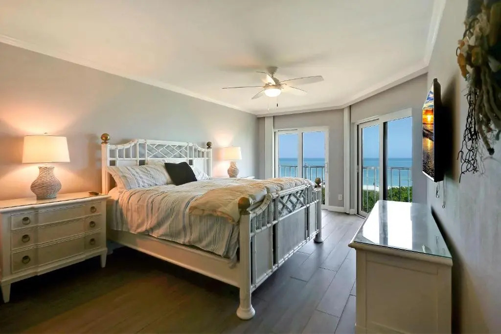 Land's End 10-403 Beach Front - Premier