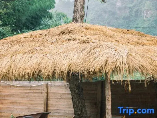 Xianju Shiyingjie Humanistic Hotel