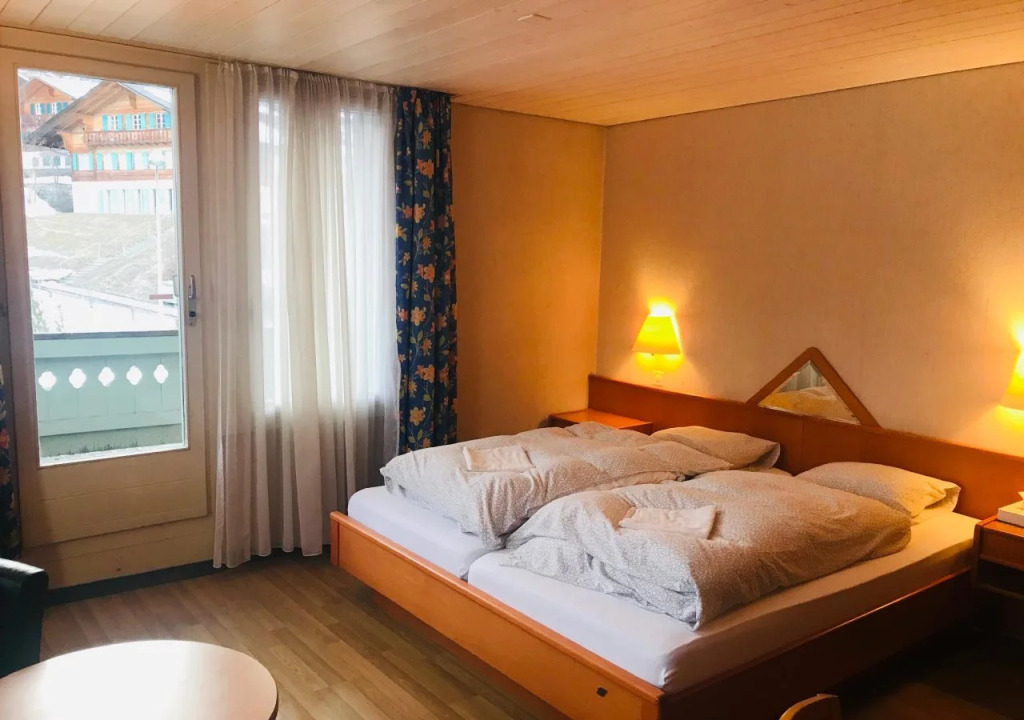 Bellevue Hotel & Apartments