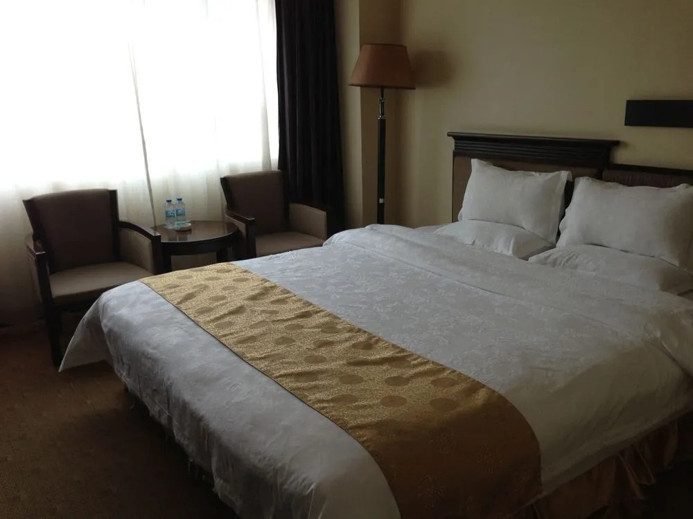 Lifu Hotel - Huang Pu Road Run Du