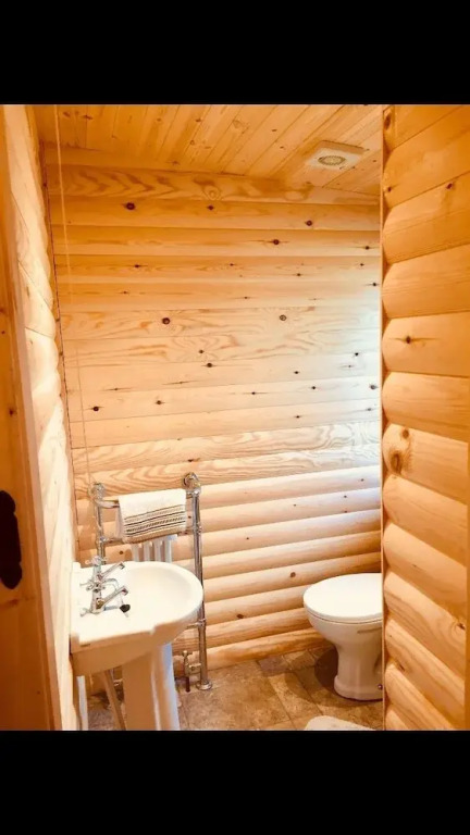 Eagle lodge