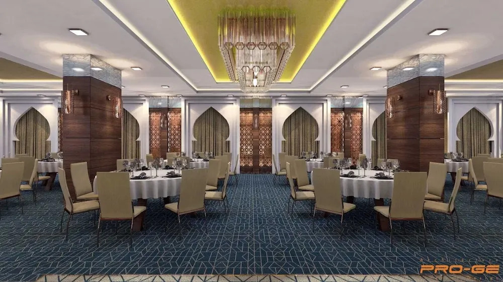 Royal Vista Hotel