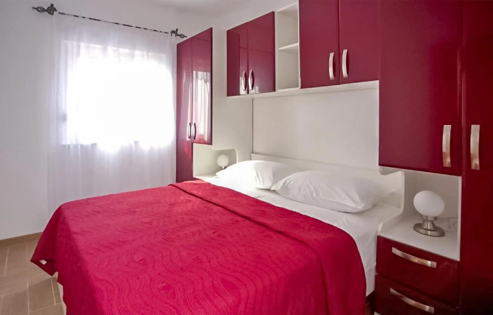 Awesome Apartment in Zecevo Rogoznicko With 3 Bedrooms, Wifi and Outdoor Swimming Pool