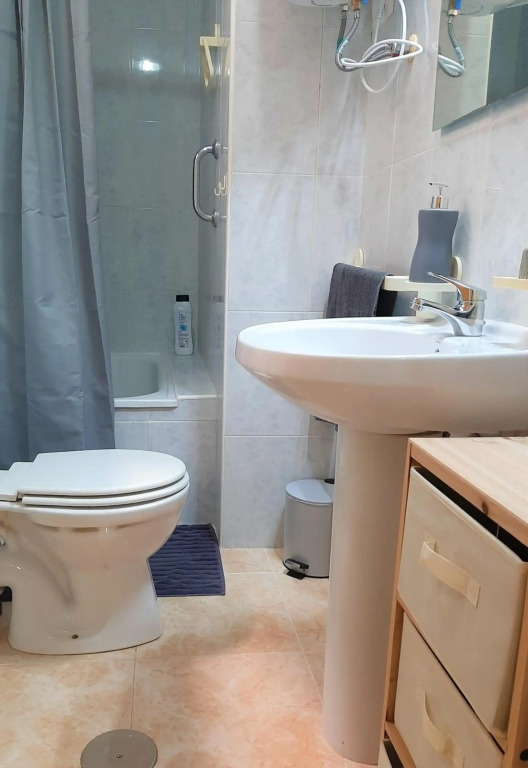 Precioso apartamento con ascensor a 80 metros del mar