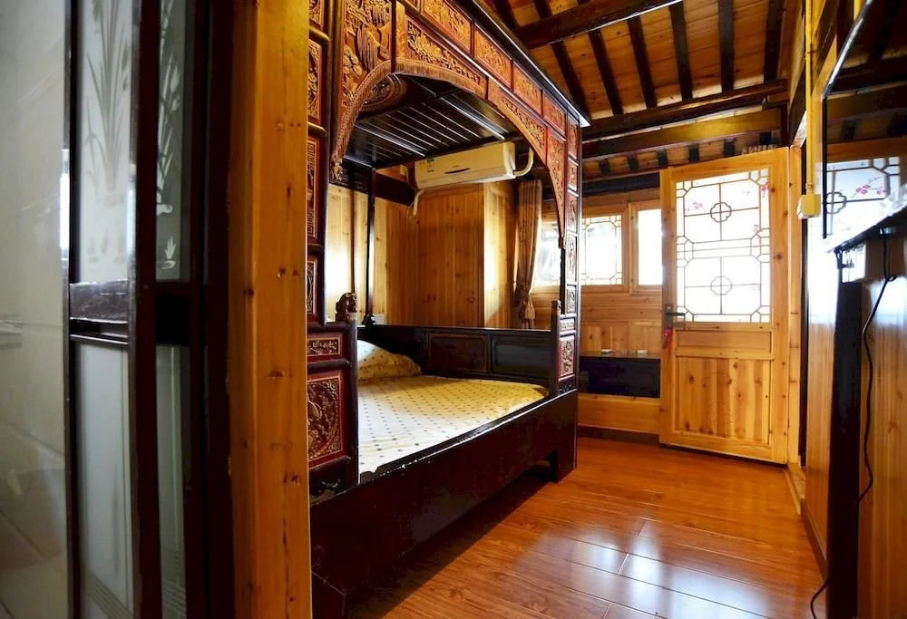 Huqinlou Inn