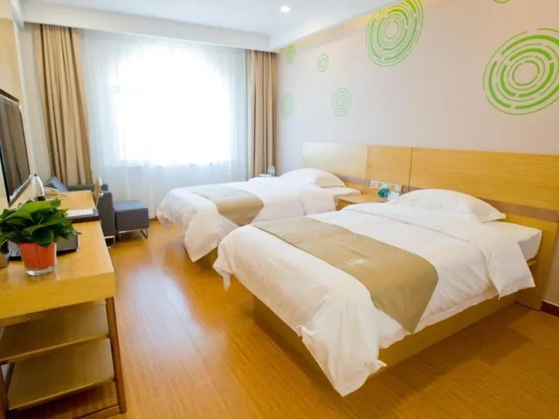GreenTree Inn Yantai Longkou City Dongcheng District Wenlai Street High-speed Railway Station Express Hotel
