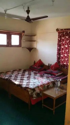 Taj Guest House