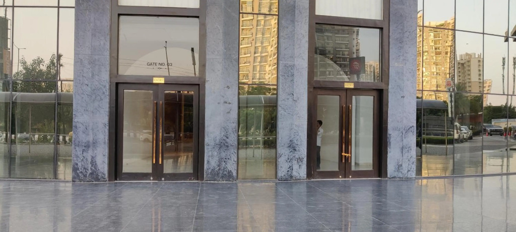 Luxury Studio Apartment in Central Noida by TFS-11