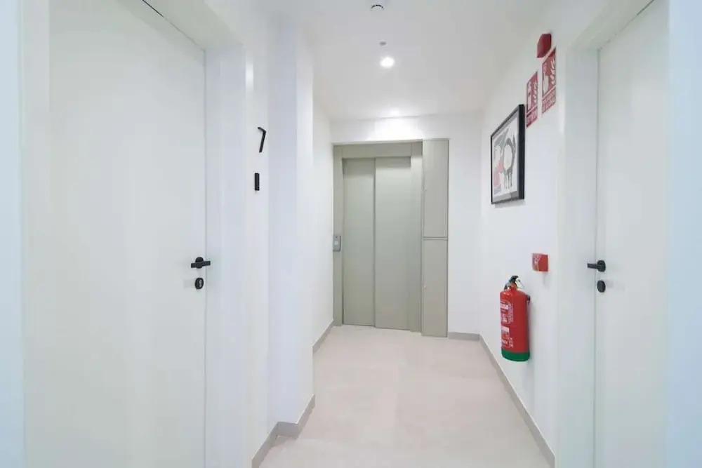 A1- Seaclub Suites by Roomservices