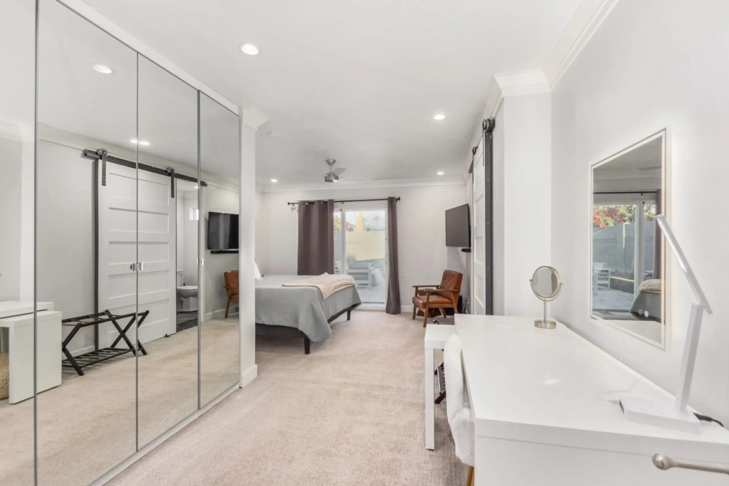 Sunsets on 11th by Avantstay Resort-style Pool + Hot Tub Game Room