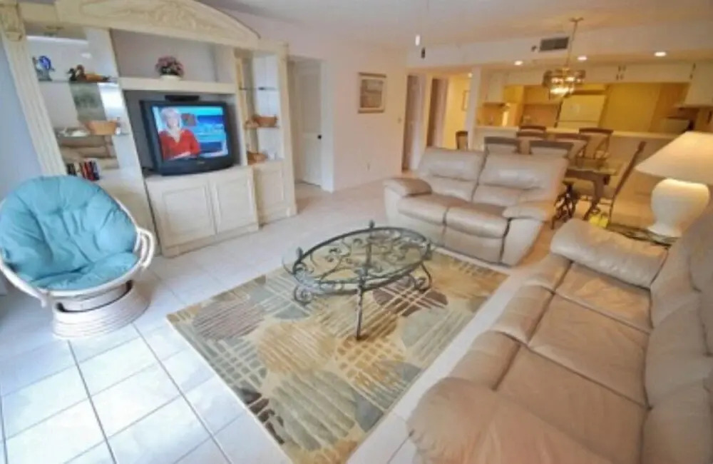 Silver Sands 101 Apartment 2