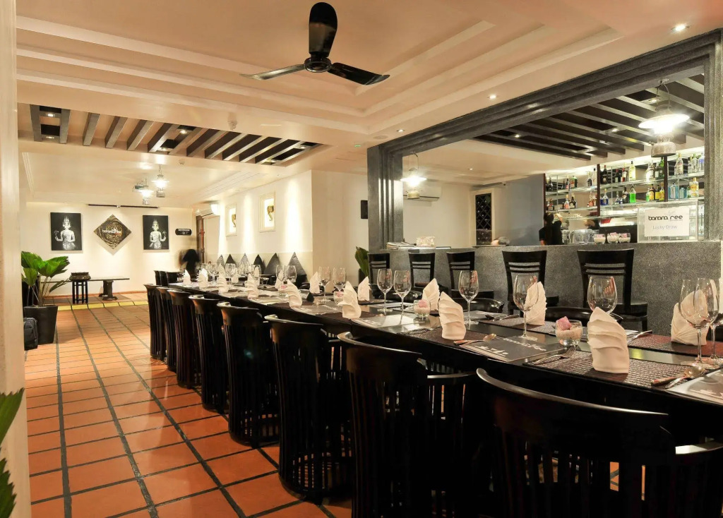 La Rose Suites