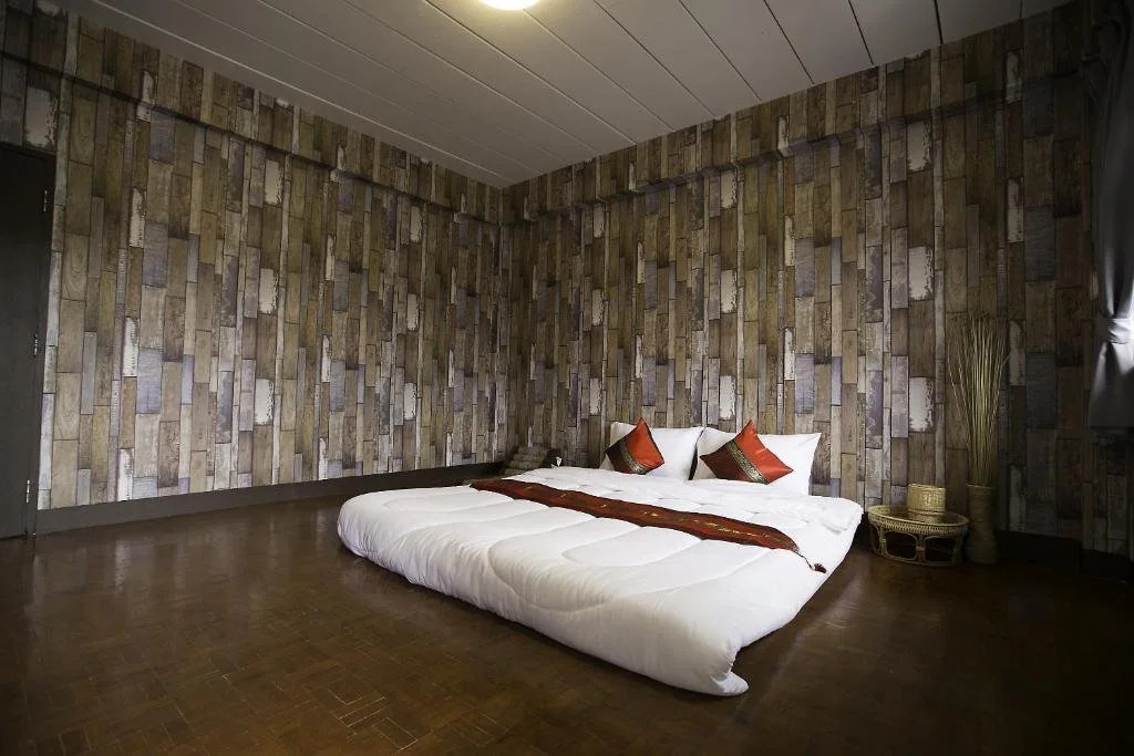 Houzzel360 Tha Pae