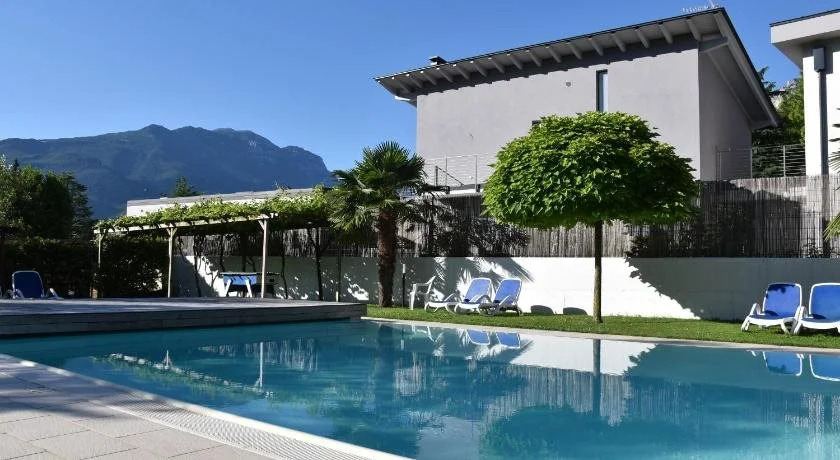 Villa Dina