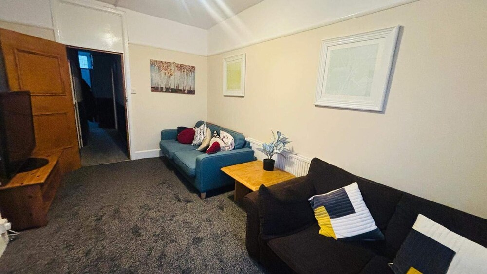 House - Sleeps 8 - Clifton Down 10 min Walk