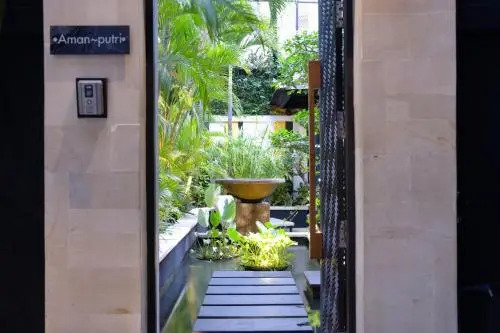Amanputri Villa