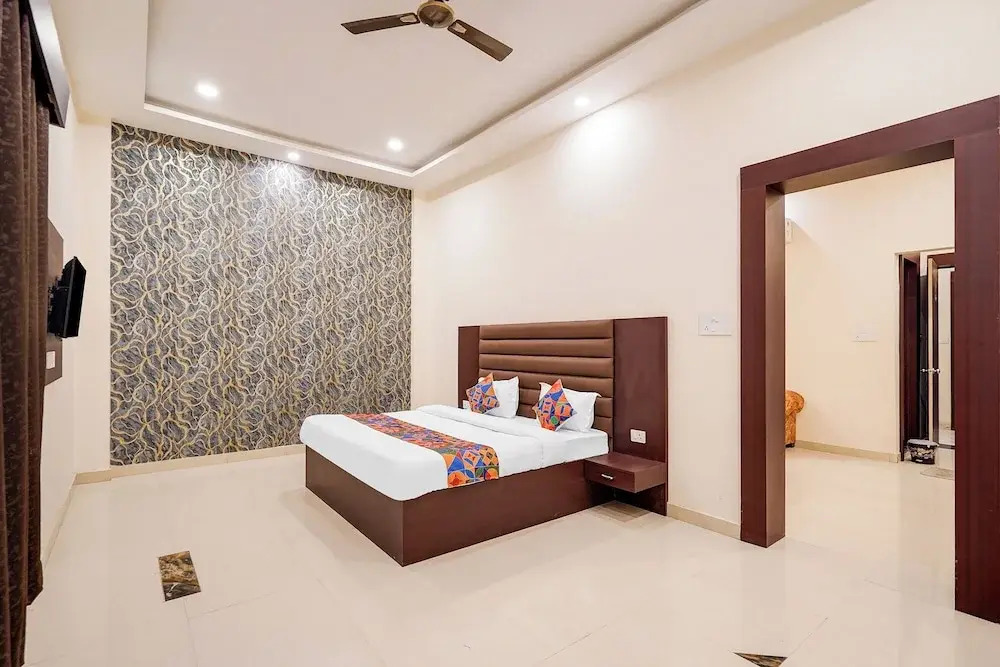 Fabhotel Palm Bliss