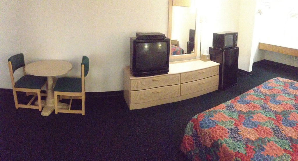 Garden Inn & Suites