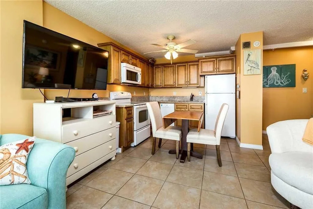 Estero Beach & Tennis 907A - One Bedroom Condo