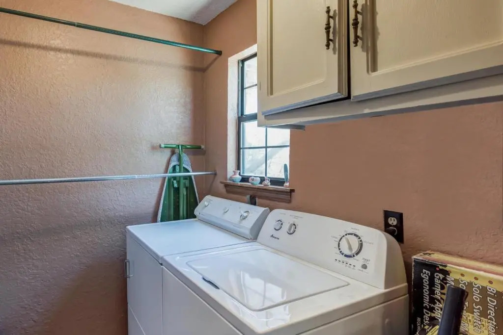 2 Sisters Mountain Home, 3 Bedrooms, Sleeps 10, View, Game Room, Hot Tub