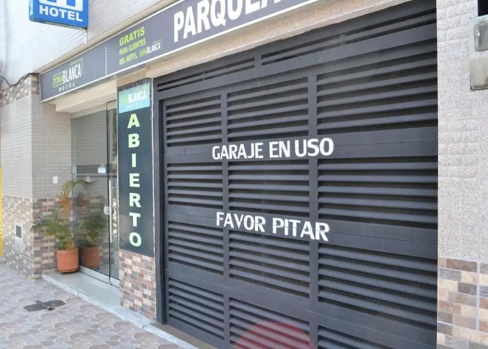 Hotel Zona Blanca