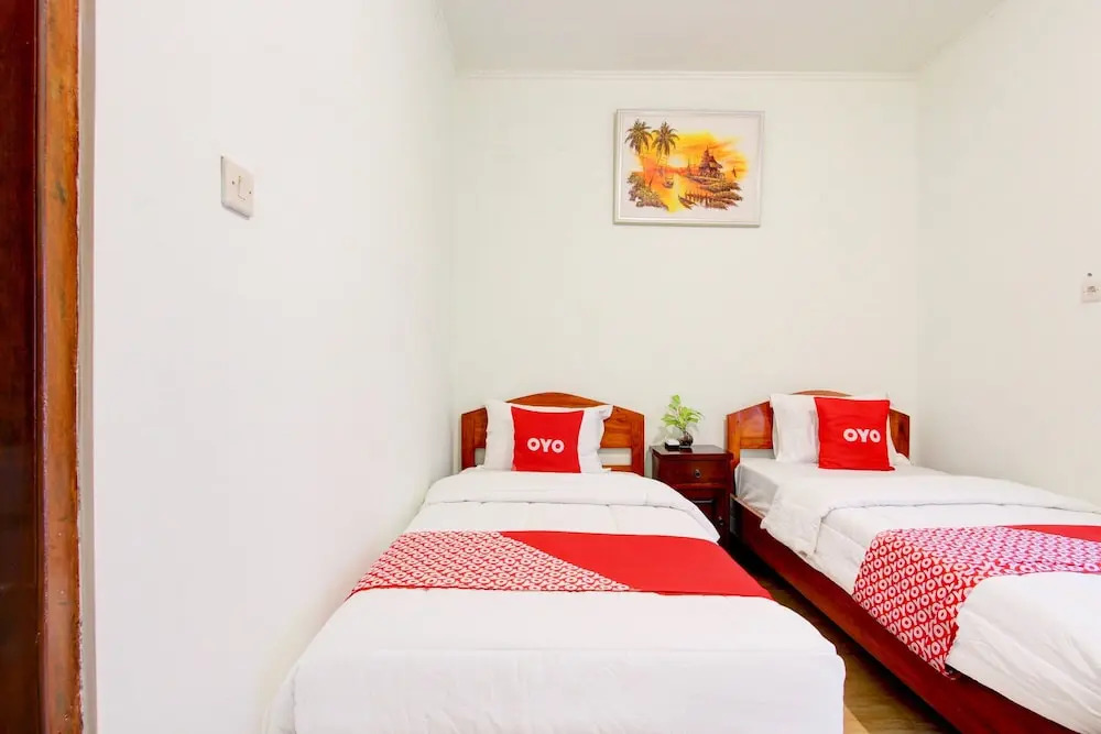 Hotel O Mbah Carik Homestay Syariah