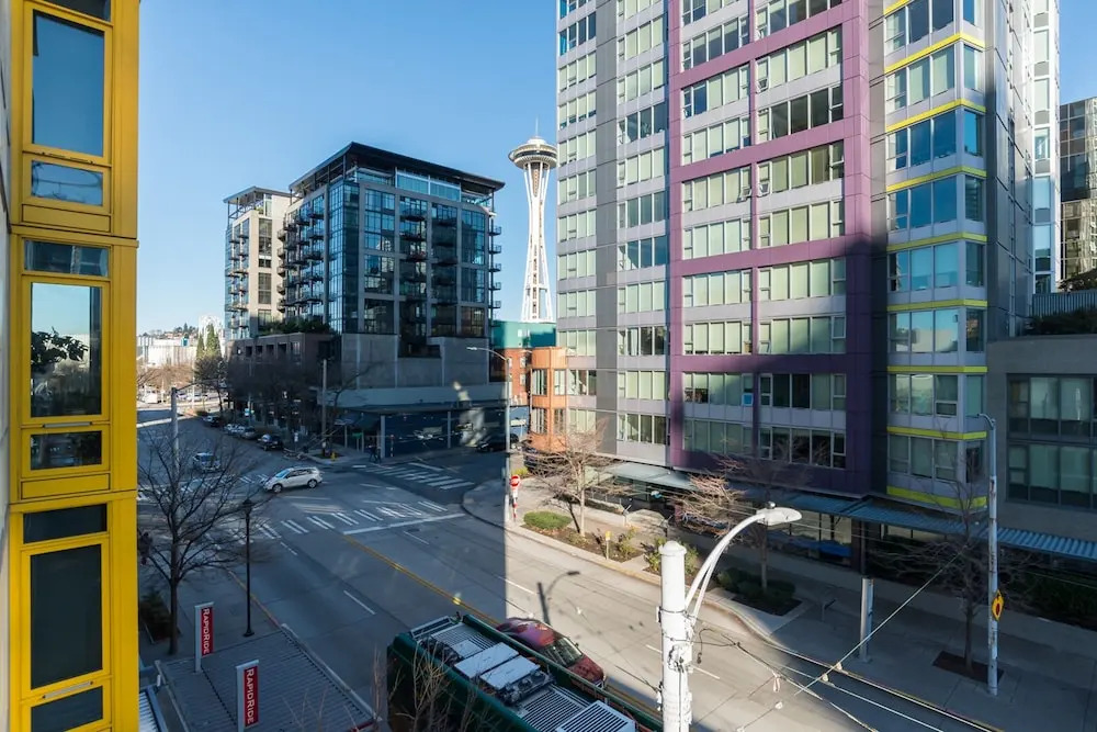 Downtown Seattle 3rd Ave Apartments