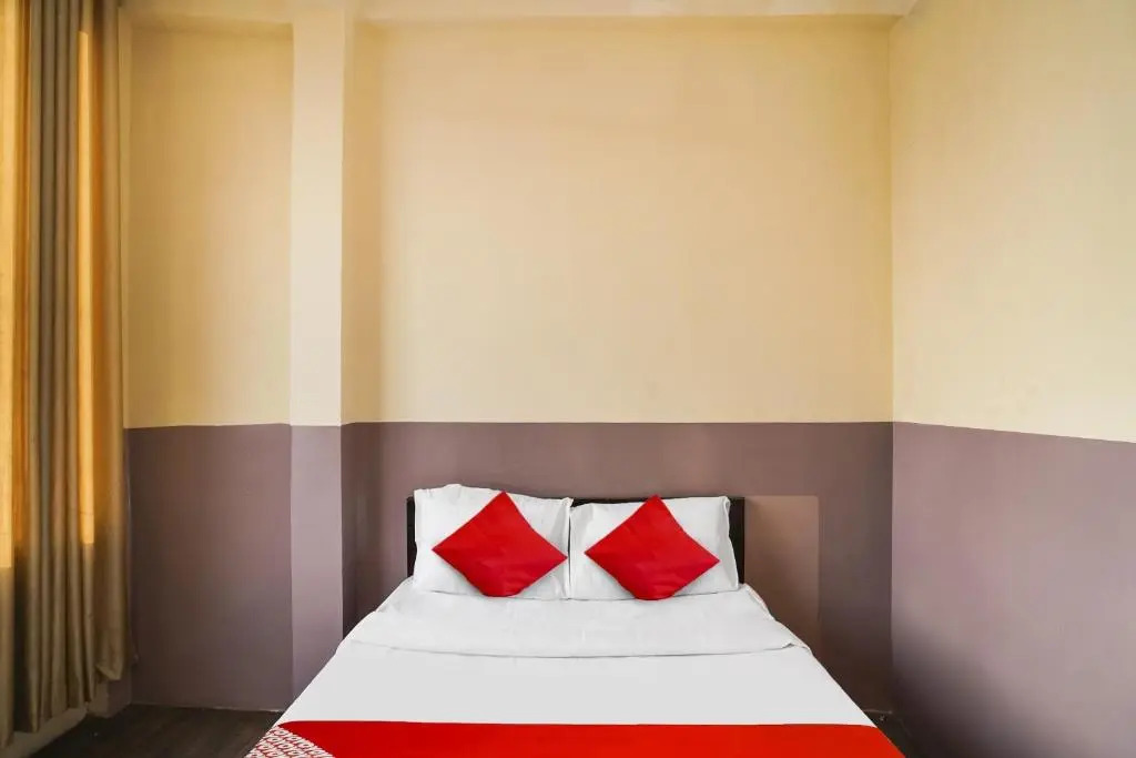 OYO Flagship 80448 Hotel Varna