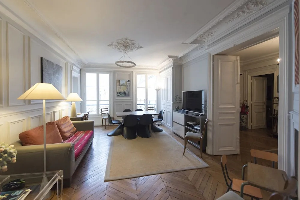 Charming Haussmannian