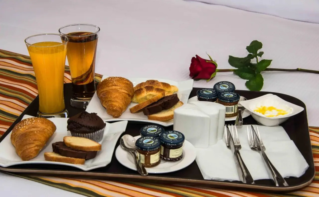 Rose Continental Hotel