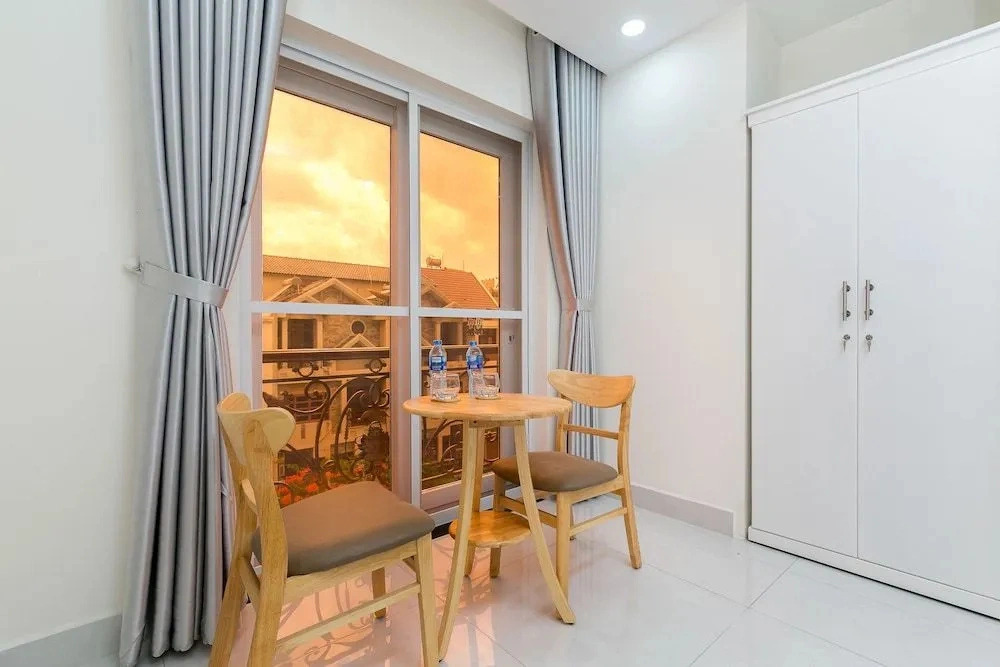 Man Trung Hotel by Oyo Rooms